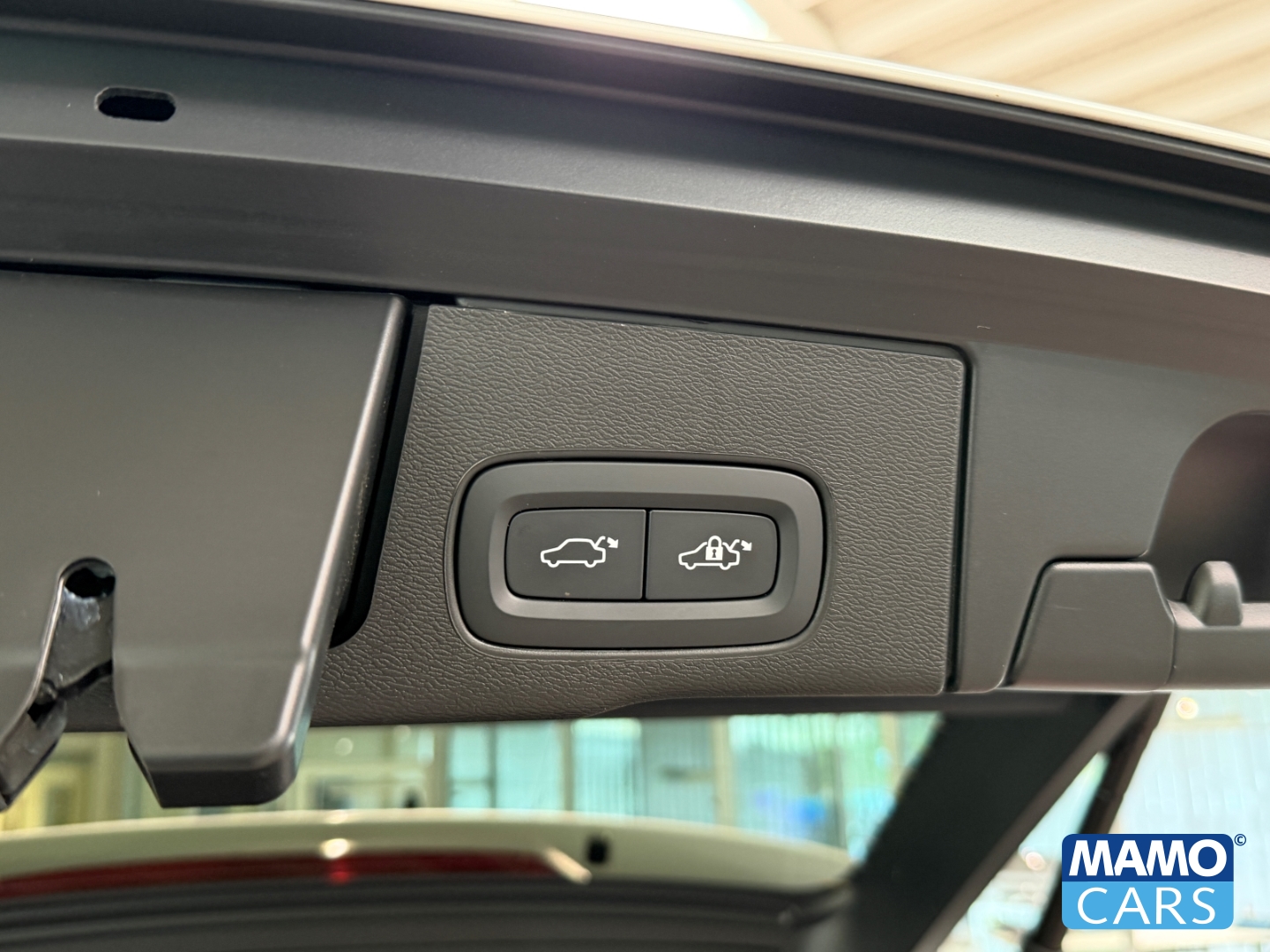 Fahrzeugabbildung Volvo XC60 T6 AWD Plus Dark FACELIFT AHK/HUD/PANO/ACC