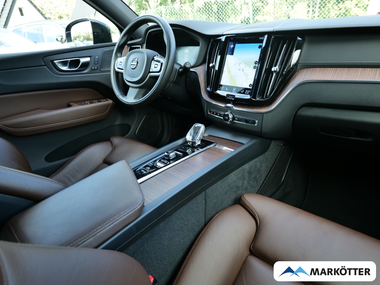 Fahrzeugabbildung Volvo XC60 B4 AWD Inscription ACC/BLIS/AHK/Leder Cognac
