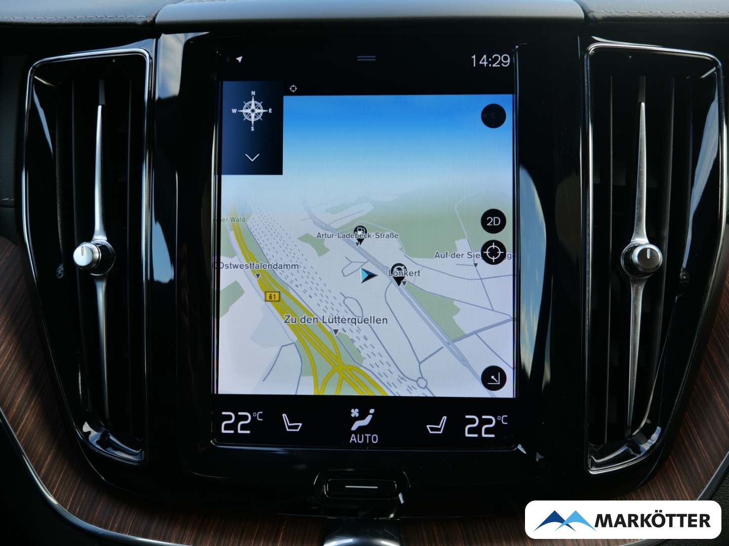 Fahrzeugabbildung Volvo XC60 B4 AWD Inscription ACC/BLIS/AHK/Leder Cognac