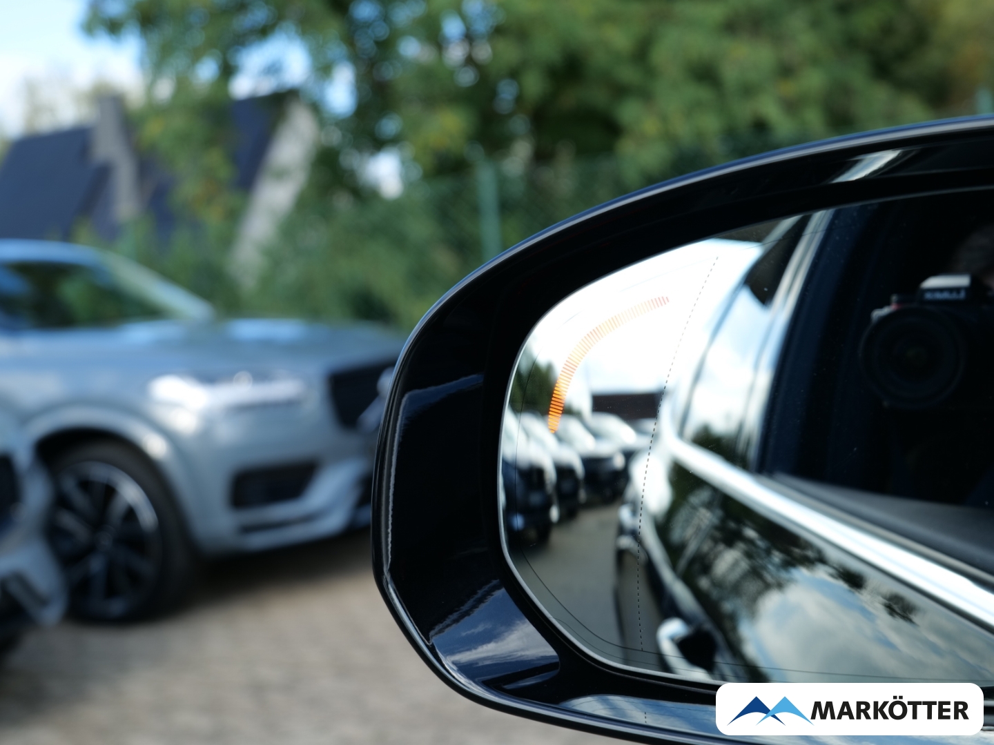 Fahrzeugabbildung Volvo XC60 B4 AWD Inscription ACC/BLIS/AHK/Leder Cognac