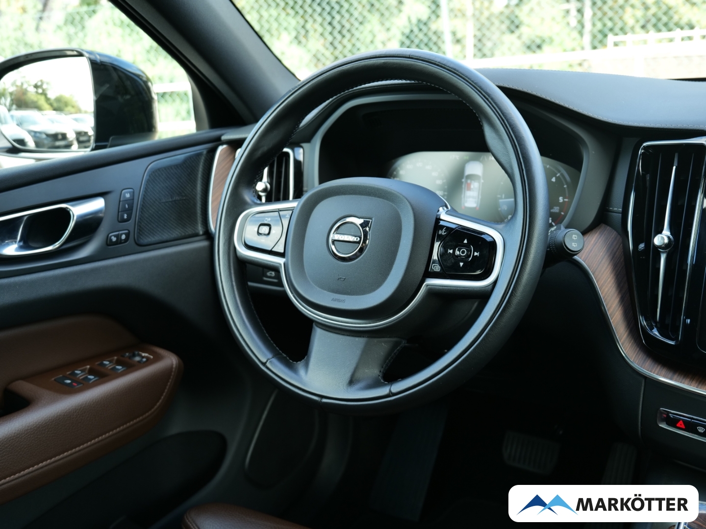 Fahrzeugabbildung Volvo XC60 B4 AWD Inscription ACC/BLIS/AHK/Leder Cognac