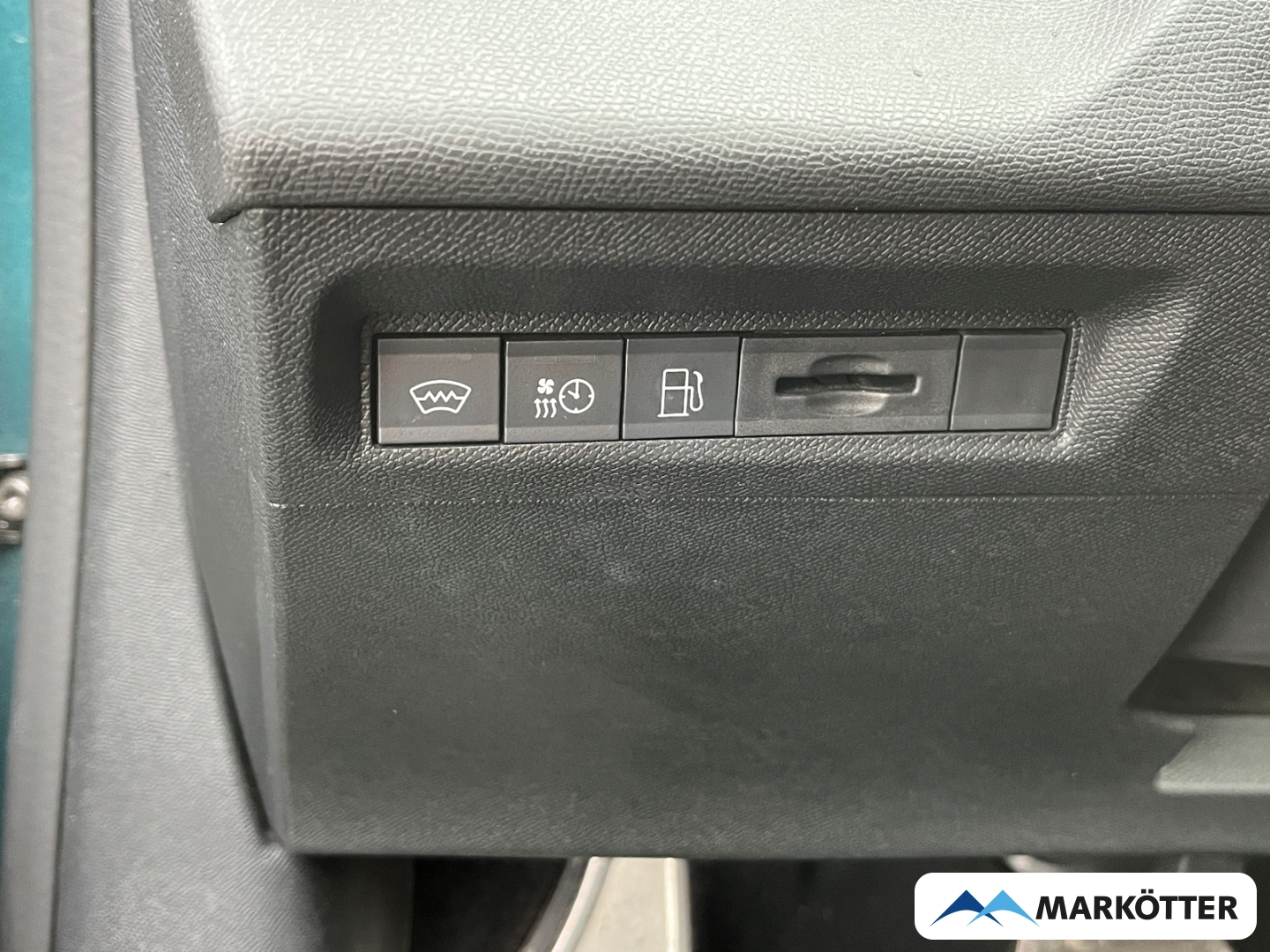 Fahrzeugabbildung Peugeot 308 SW GT Hybrid 180 ACC/Keyless/FSH/Matrix-LED