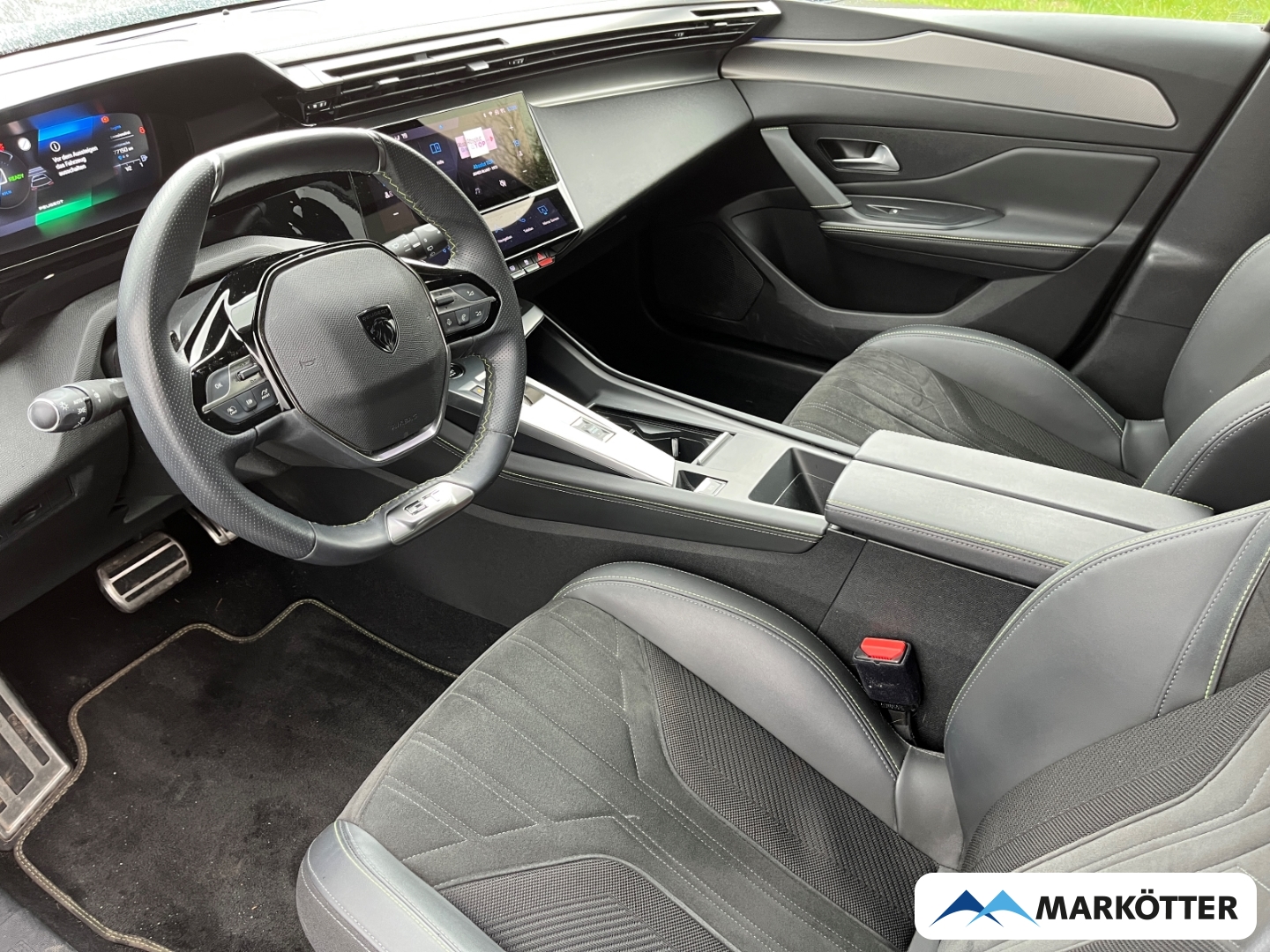 Fahrzeugabbildung Peugeot 308 SW GT Hybrid 180 ACC/Keyless/FSH/Matrix-LED