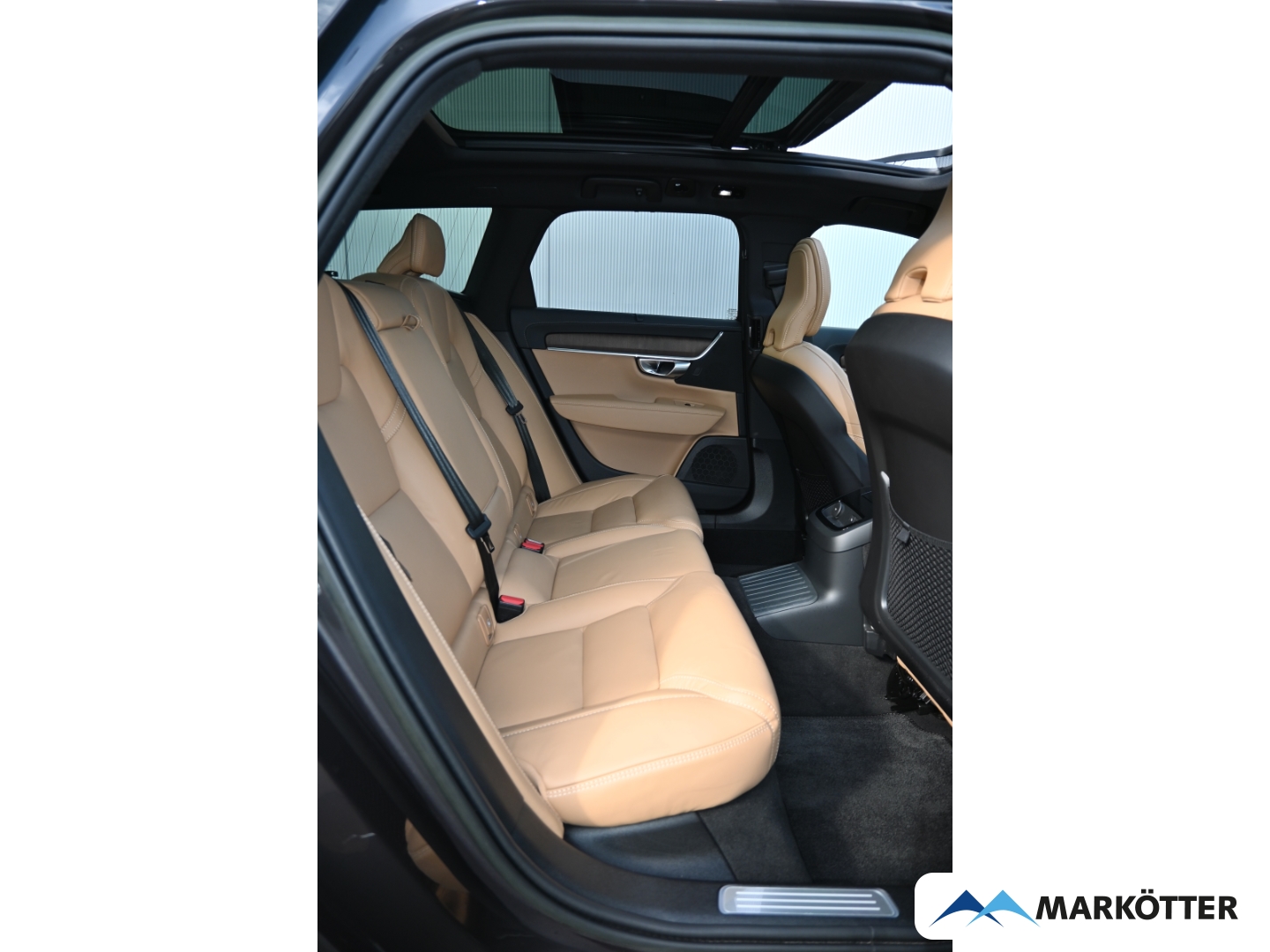 Fahrzeugabbildung Volvo V90 T8 AWD Plus Bright Recharge AHK/S-Dach/FourC