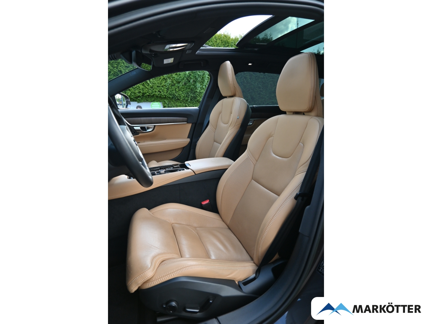 Fahrzeugabbildung Volvo V90 T8 AWD Plus Bright Recharge AHK/S-Dach/FourC