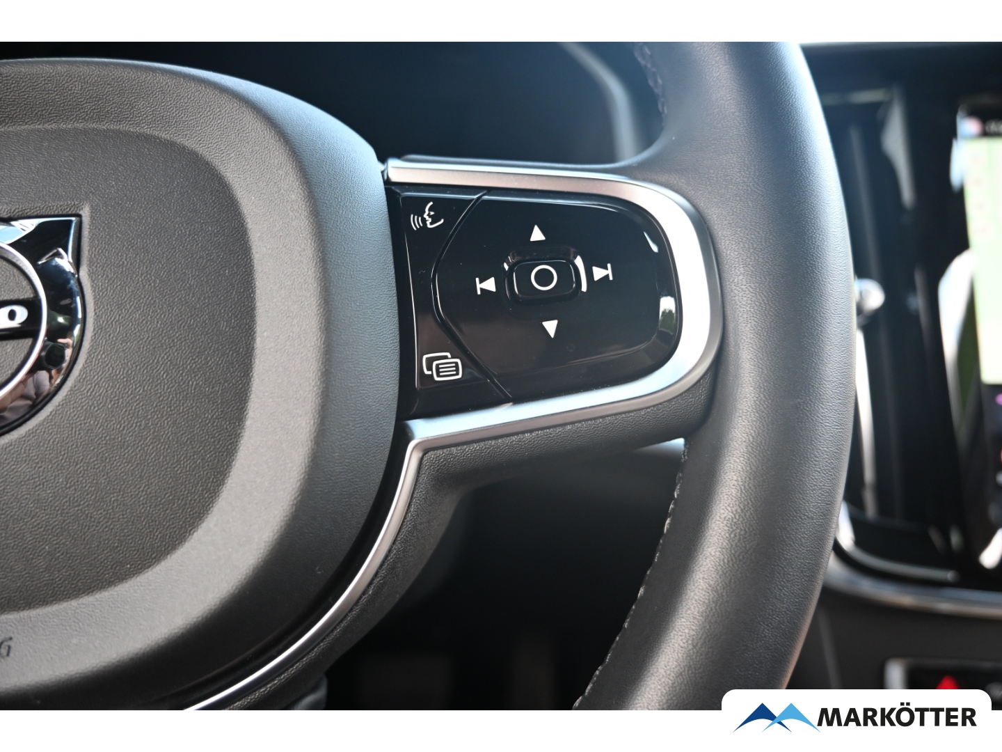 Fahrzeugabbildung Volvo V90 T8 AWD Plus Bright Recharge AHK/S-Dach/FourC