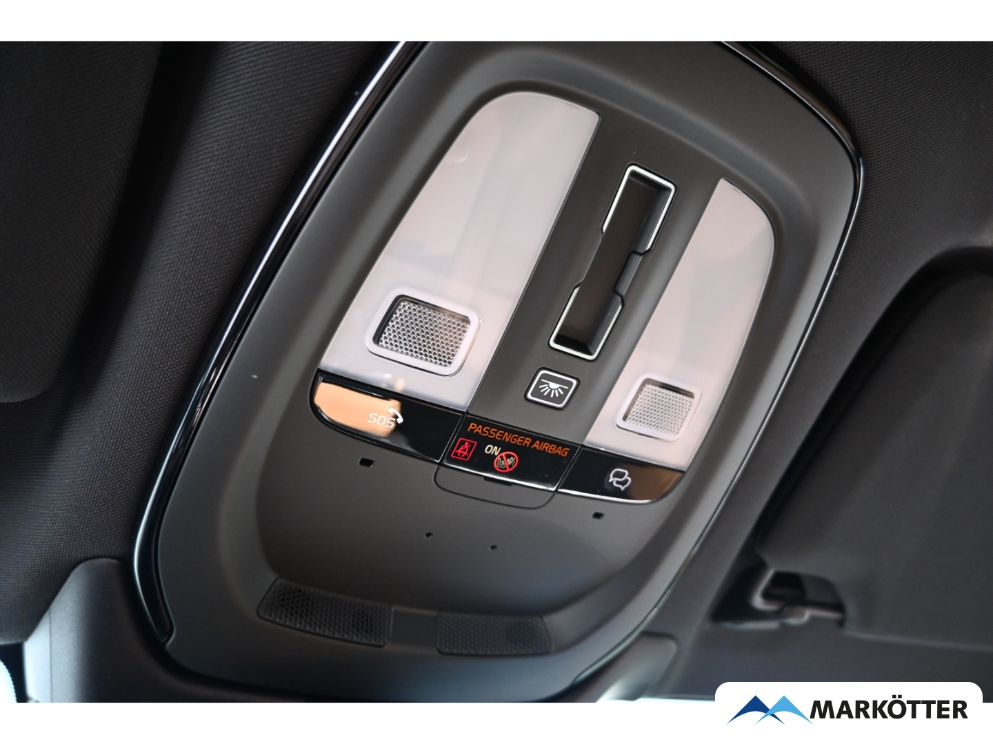 Fahrzeugabbildung Volvo V90 T8 AWD Plus Bright Recharge AHK/S-Dach/FourC