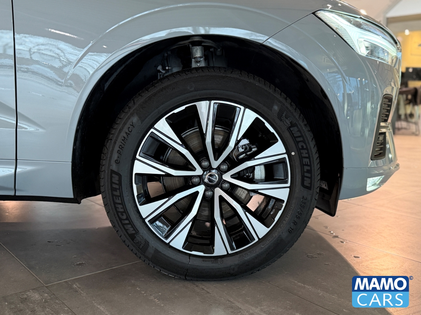 Fahrzeugabbildung Volvo XC60 B5 AWD Core ACC/CAM/BLIS/SHZ/LHZ/H&K