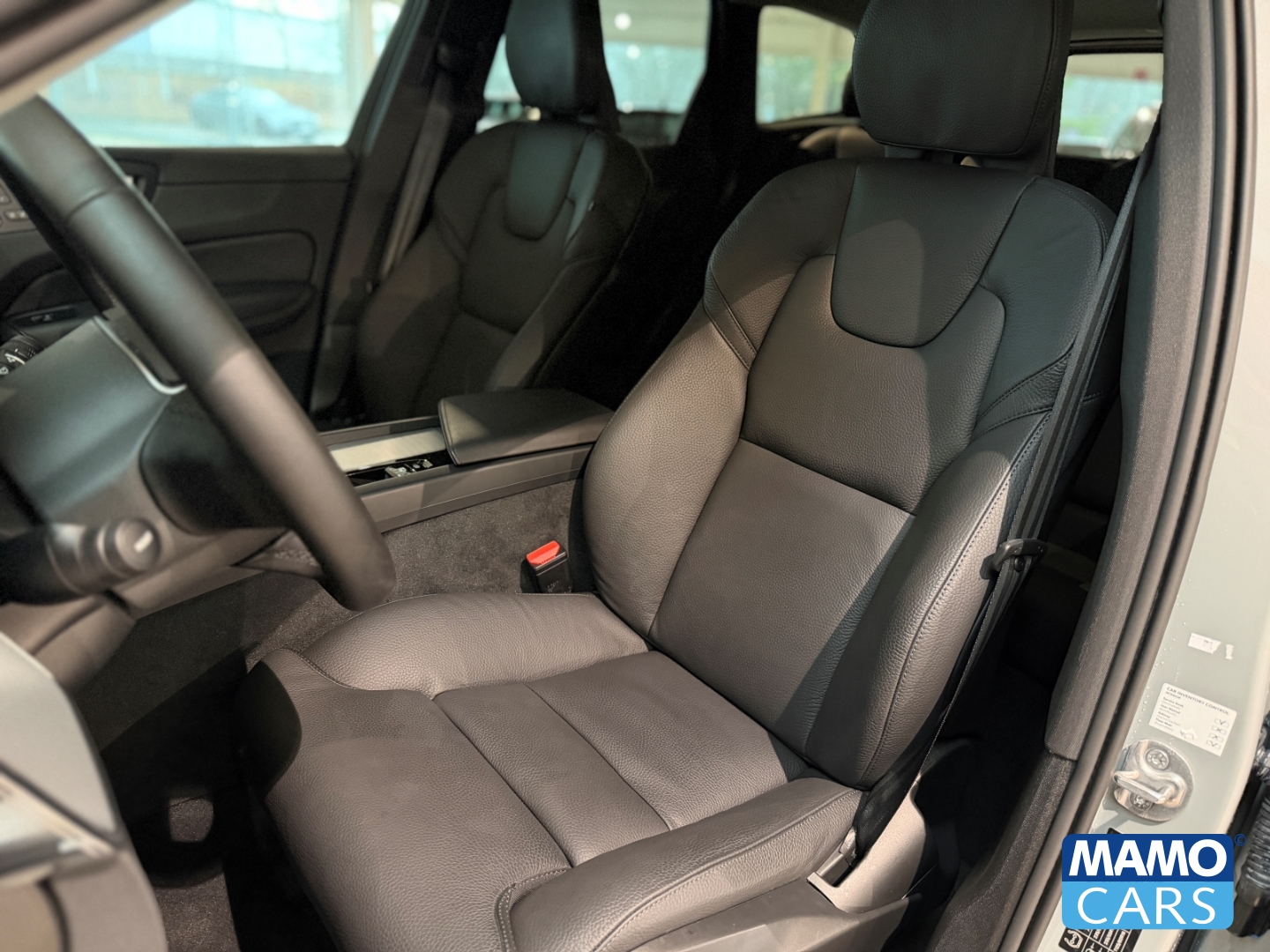 Fahrzeugabbildung Volvo XC60 B5 AWD Core ACC/CAM/BLIS/SHZ/LHZ/H&K