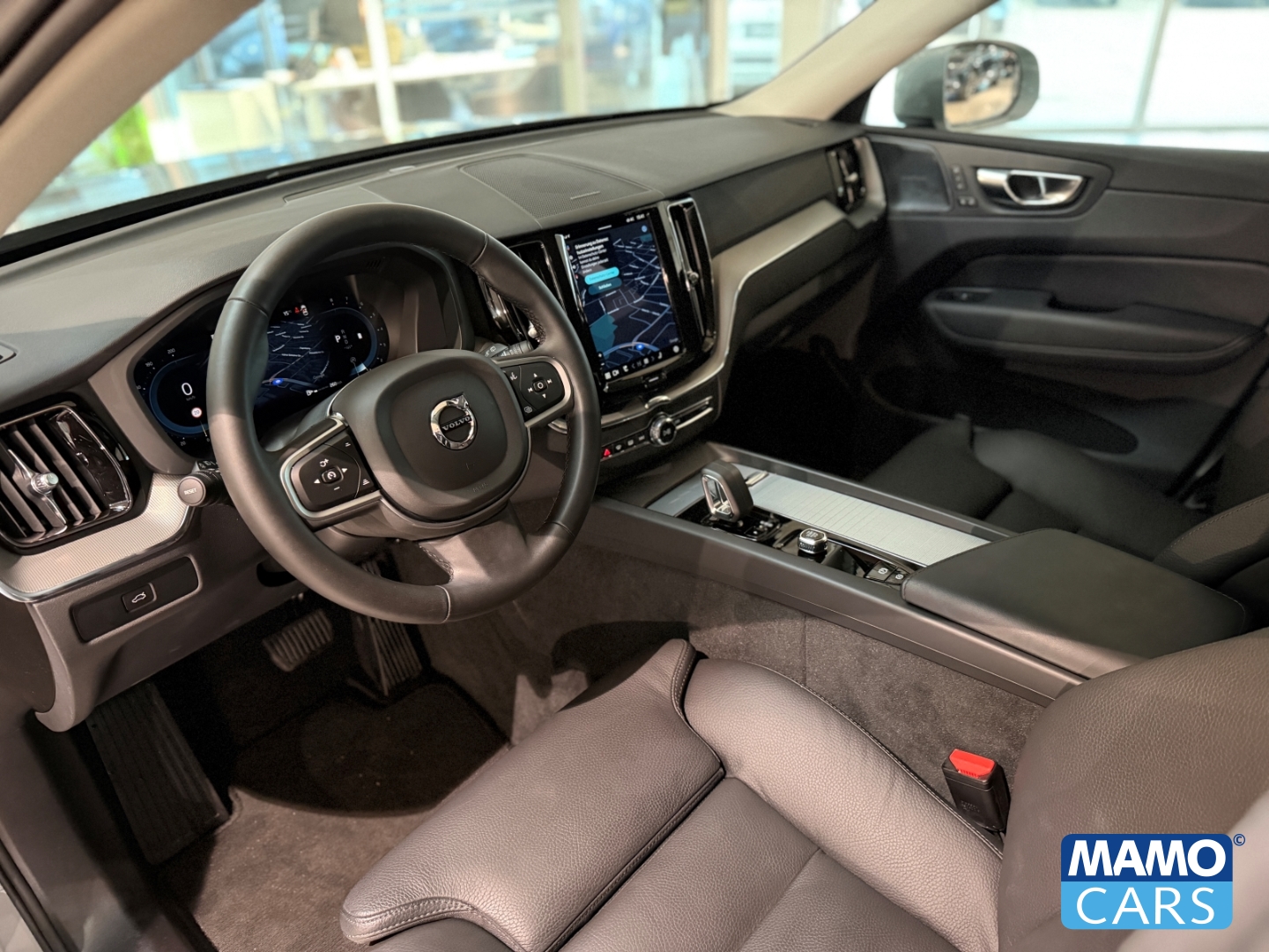 Fahrzeugabbildung Volvo XC60 B5 AWD Core ACC/CAM/BLIS/SHZ/LHZ/H&K