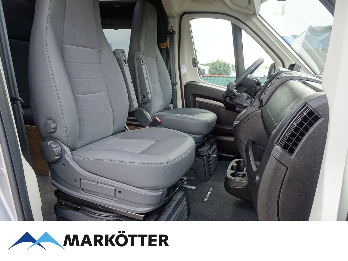 Fahrzeugabbildung Globe-Traveller Voyager XS Modell 24 Abverkauf*Leder*Solar*MaxxFan