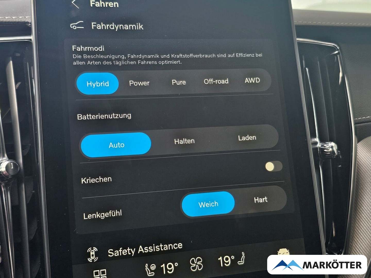 Fahrzeugabbildung Volvo XC60 Ultra Bright Recharge Plug-In Hybrid AWD