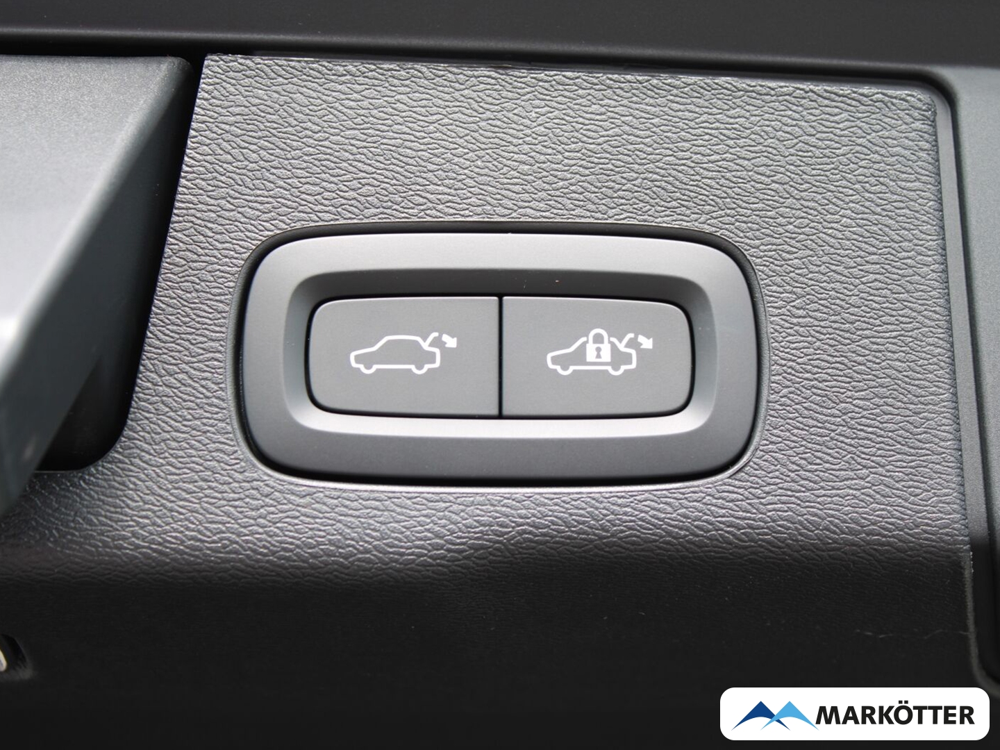 Fahrzeugabbildung Volvo XC60 Ultra Bright Recharge Plug-In Hybrid AWD