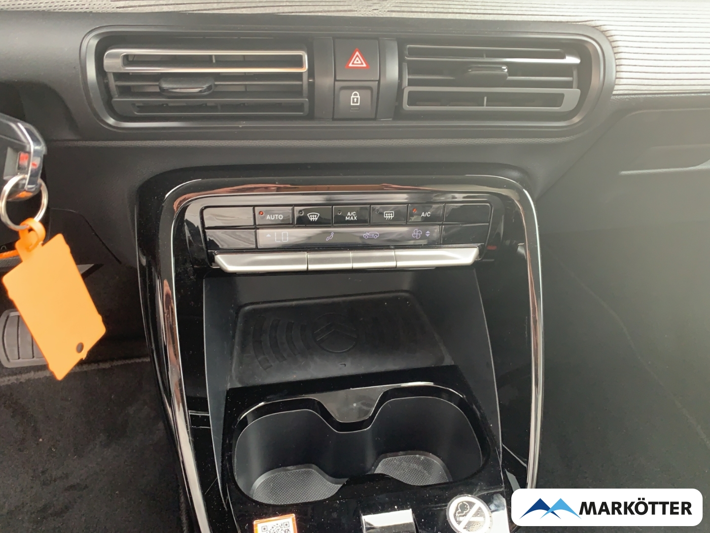 Fahrzeugabbildung Citroen C3 Aircross 113 MAX/Head-up/Navi/PDC/Kamera/LED
