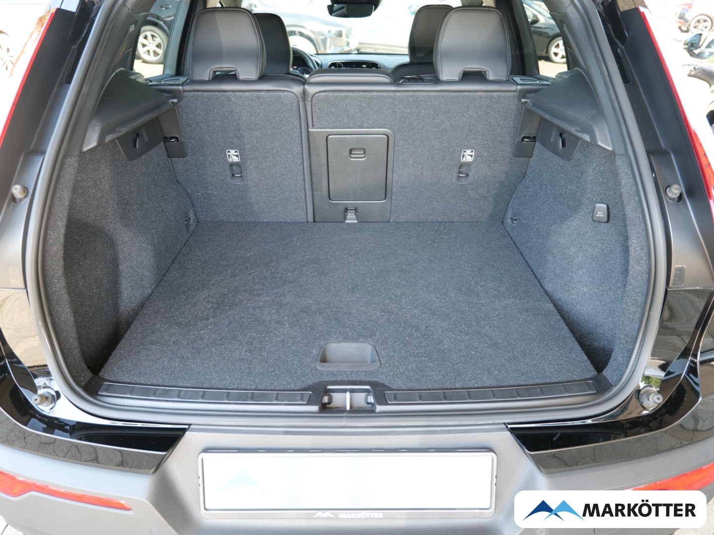 Fahrzeugabbildung Volvo XC40 T4 Recharge R-Design 360CAM/Harman Kardon