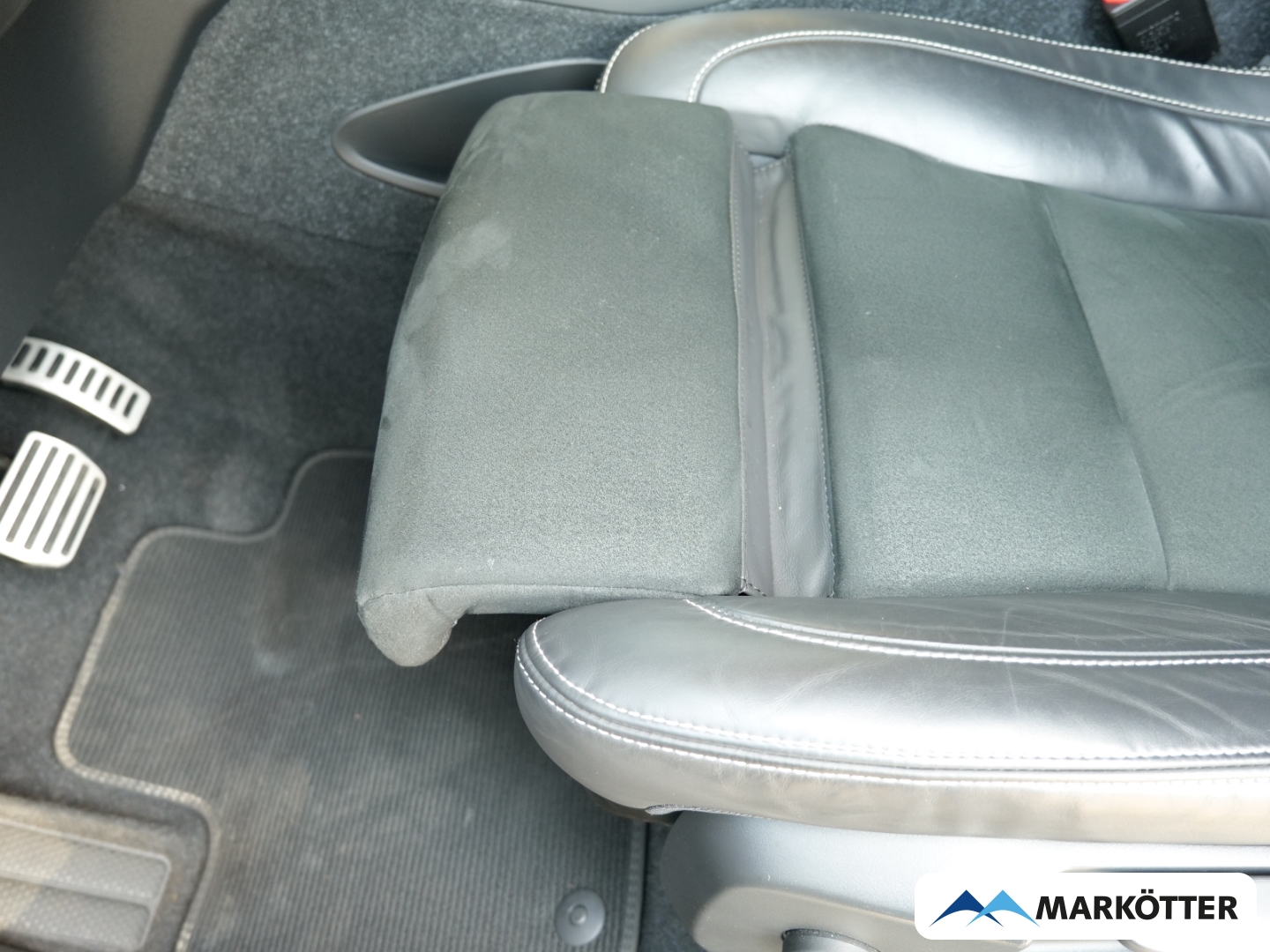 Fahrzeugabbildung Volvo XC40 T4 Recharge R-Design 360CAM/Harman Kardon