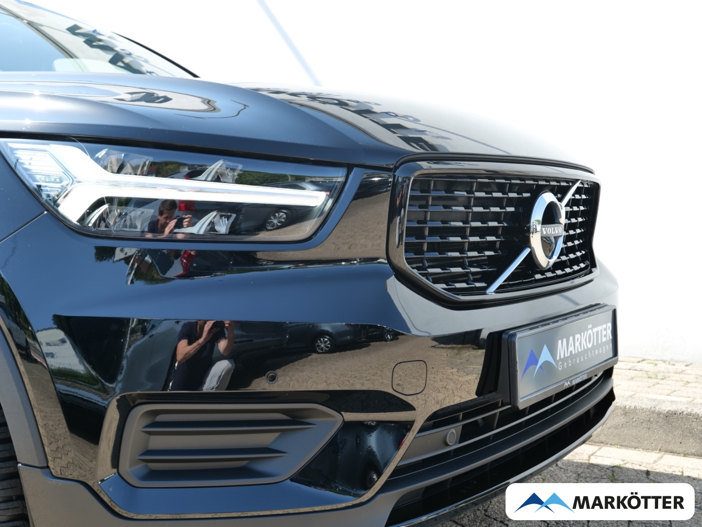 Fahrzeugabbildung Volvo XC40 T4 Recharge R-Design 360CAM/Harman Kardon