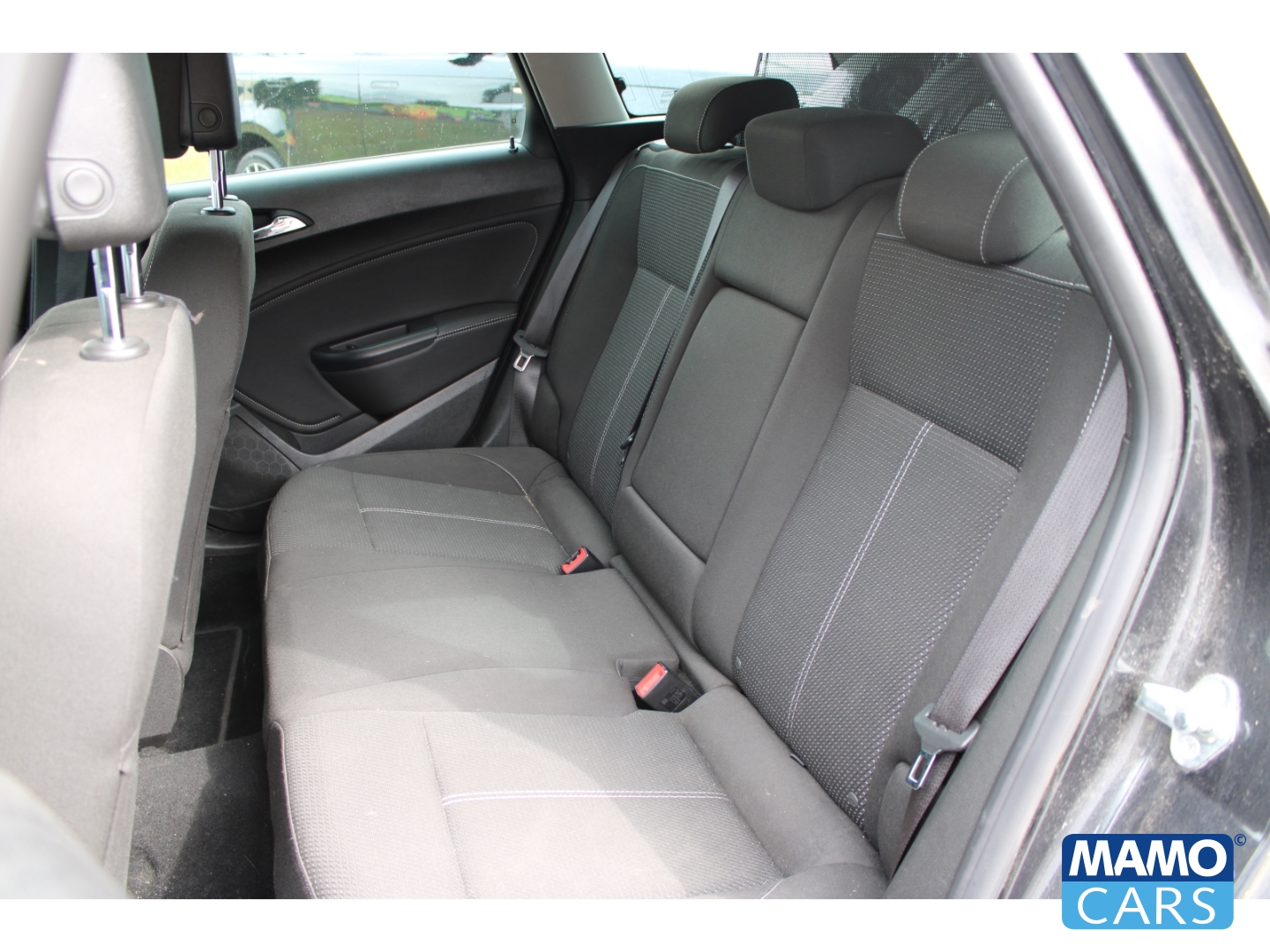 Fahrzeugabbildung Opel Astra 2.0 CDTI Sports Tourer Innovation/NAVI/PDC/SITZHEIZUNG