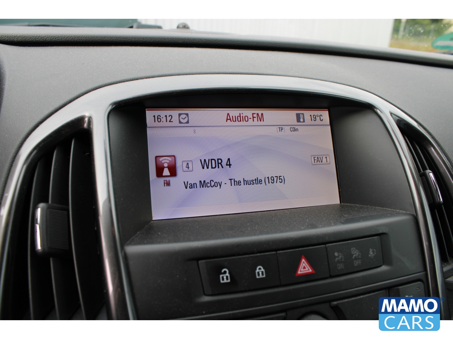 Fahrzeugabbildung Opel Astra 2.0 CDTI Sports Tourer Innovation/NAVI/PDC/SITZHEIZUNG