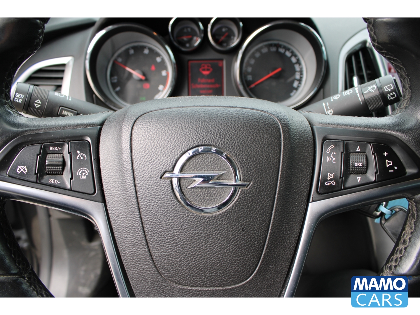 Fahrzeugabbildung Opel Astra 2.0 CDTI Sports Tourer Innovation/NAVI/PDC/SITZHEIZUNG