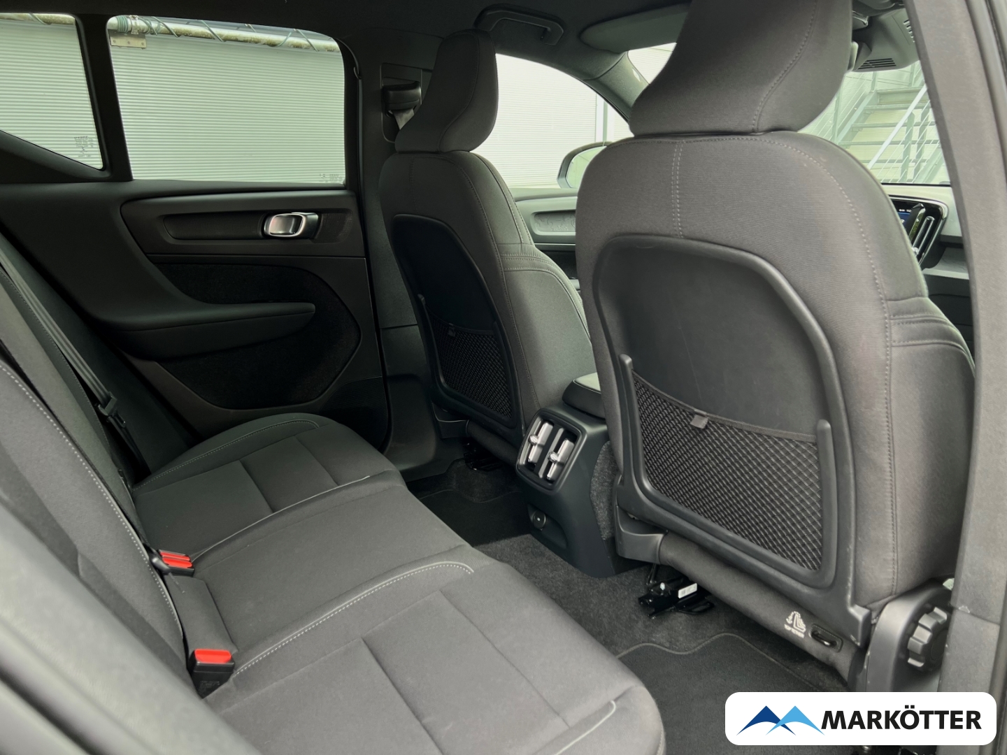 Fahrzeugabbildung Volvo XC40 Recharge Single Motor Core AHK/SHZ/LHZ