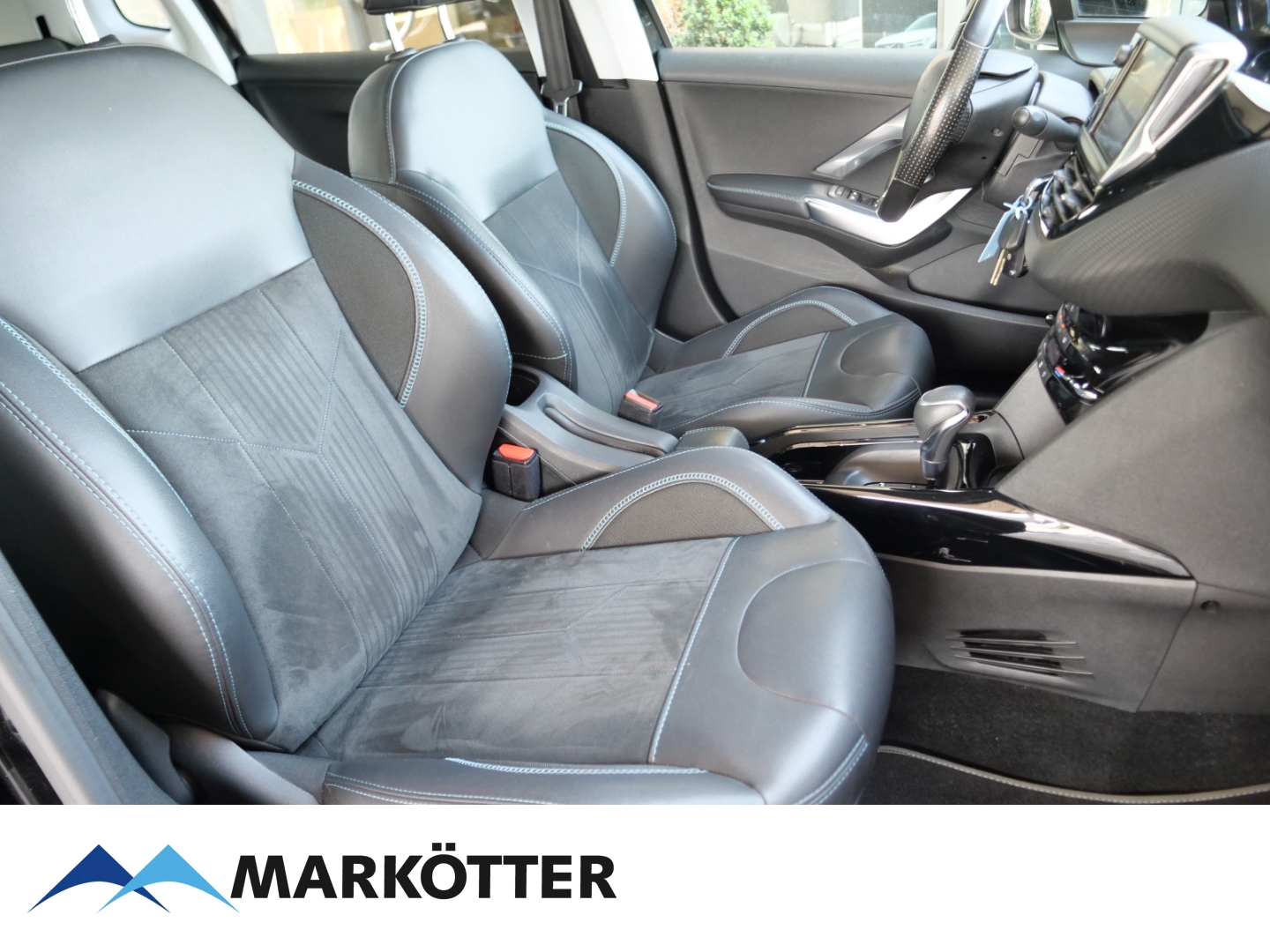 Fahrzeugabbildung Peugeot 2008 Crossway 1.2 Autom. Navi/Kamera/Allwetter