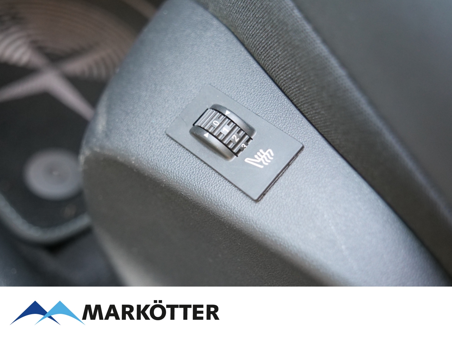 Fahrzeugabbildung Peugeot 2008 Crossway 1.2 Autom. Navi/Kamera/Allwetter