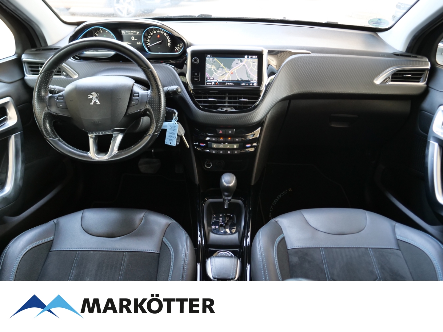 Fahrzeugabbildung Peugeot 2008 Crossway 1.2 Autom. Navi/Kamera/Allwetter