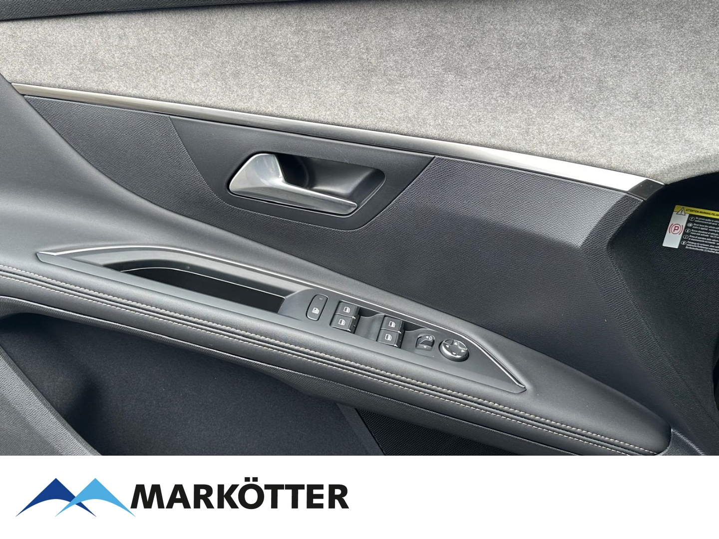 Fahrzeugabbildung Peugeot 5008 GT 1.2 PureTech 130 7-Sitzer AHK/ACC/CAM/BLIS