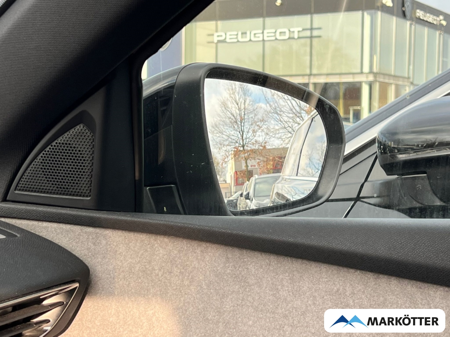 Fahrzeugabbildung Peugeot 5008 1.2 PureTech GT 7-Sitzer ab 1,99%/SHZ/ACC/BLIS/CAM