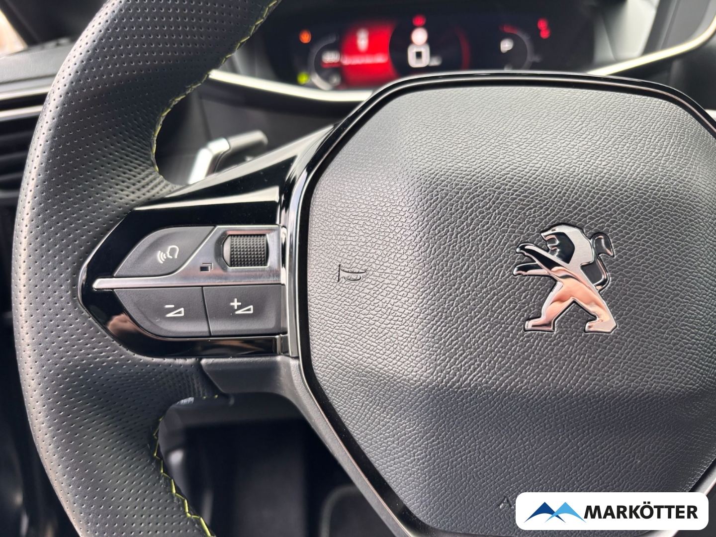 Fahrzeugabbildung Peugeot 208 GT CAM/NAVI/SHZ/APPLE/TEMPOMAT