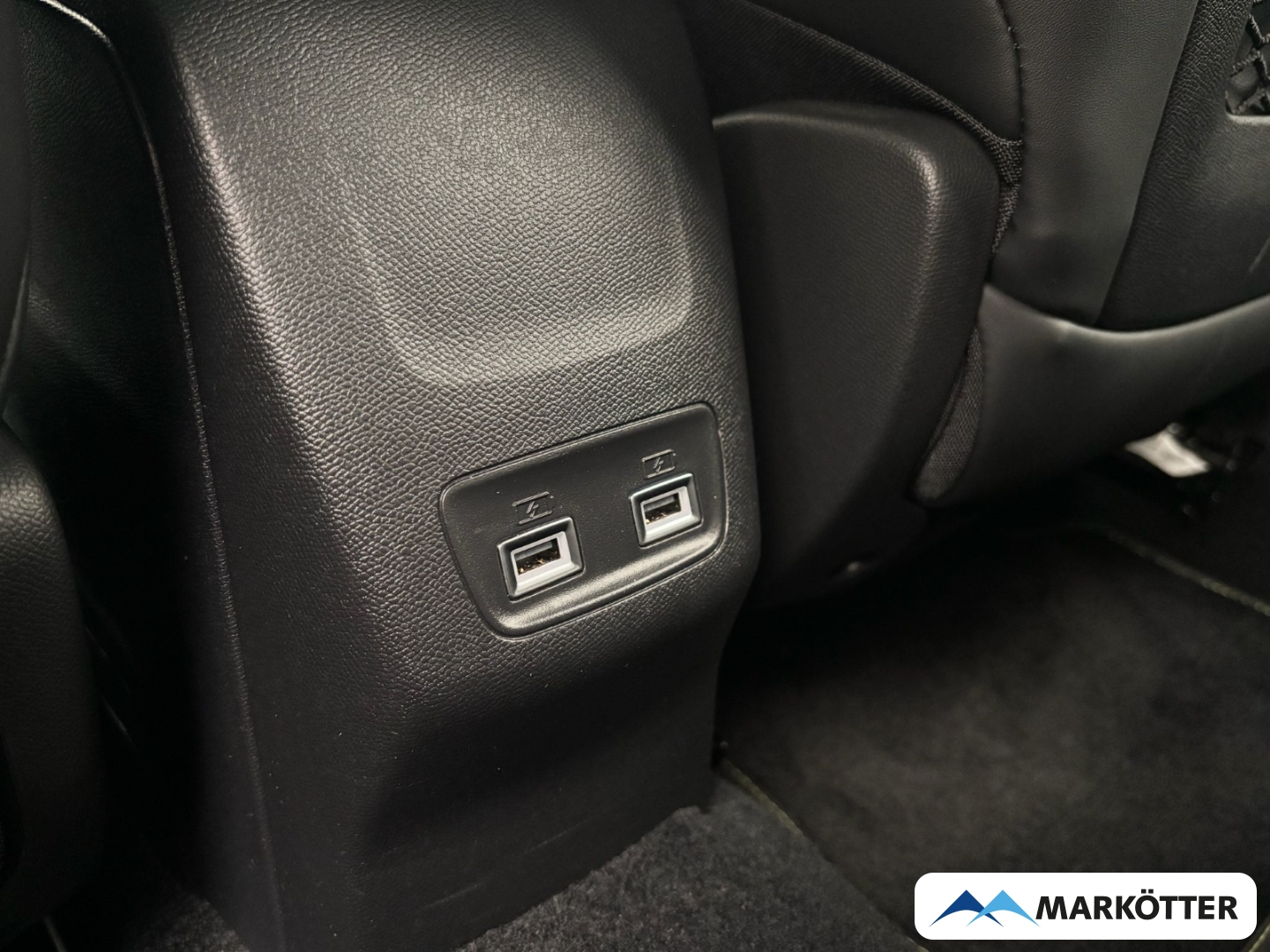 Fahrzeugabbildung Peugeot 208 GT CAM/NAVI/SHZ/APPLE/TEMPOMAT