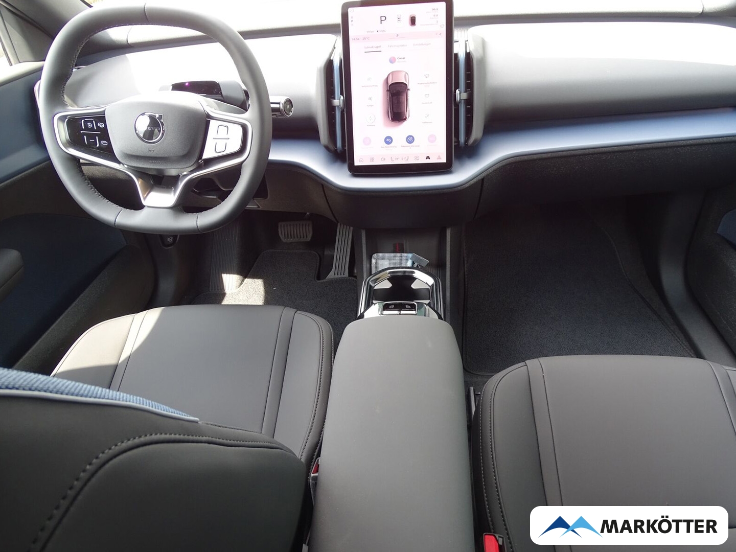 Fahrzeugabbildung Volvo EX30 Plus P5 Long Range 2WD SHZ/LHZ