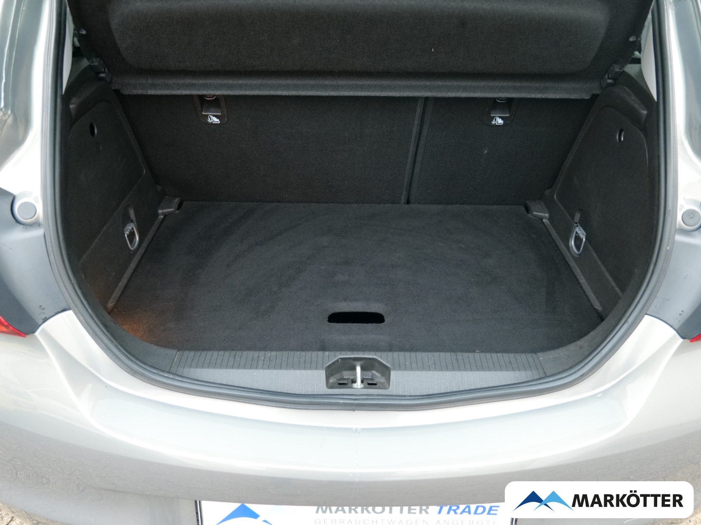 Fahrzeugabbildung Opel Corsa E 1.4 Edition Klima/Allwetter/Style/TÜVneu