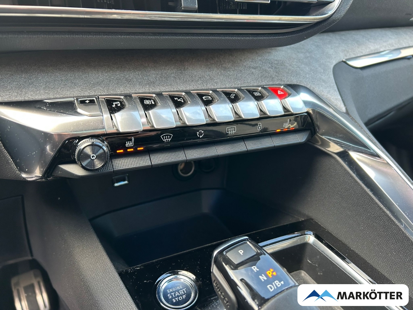 Fahrzeugabbildung Peugeot 3008 Hybrid 225 GT 1.6 Plug-In EU6d ACC/CAM/BLIS