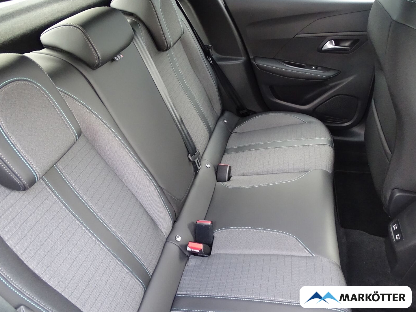 Fahrzeugabbildung Peugeot 208 e- Allure Pack Gar. PDC/LED/SHZ/Navi