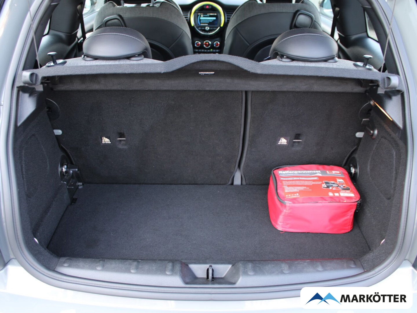 Fahrzeugabbildung MINI Cooper PDC/LED/SHZ/PANO/