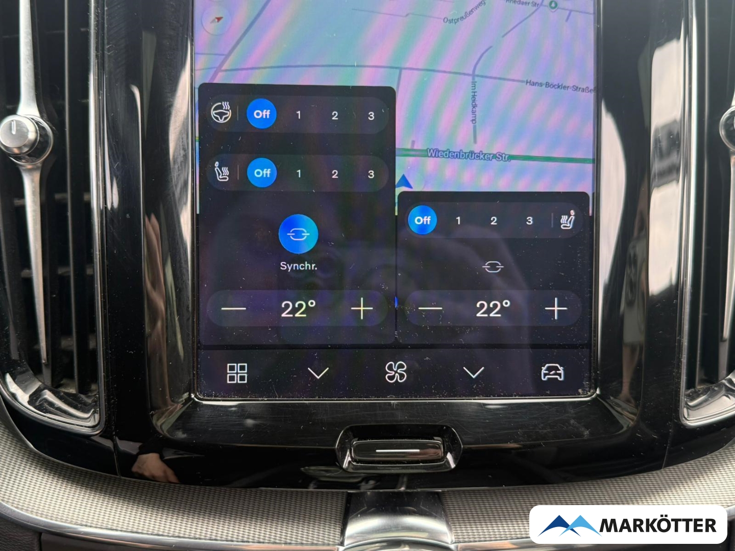Fahrzeugabbildung Volvo XC60 T6 AWD R Design Recharge ACC/AHK/BLIS/21''