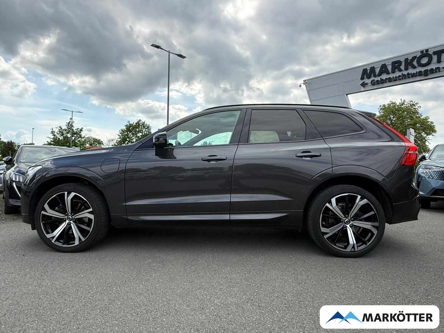 Fahrzeugabbildung Volvo XC60 T6 AWD R Design Recharge ACC/AHK/BLIS/21''