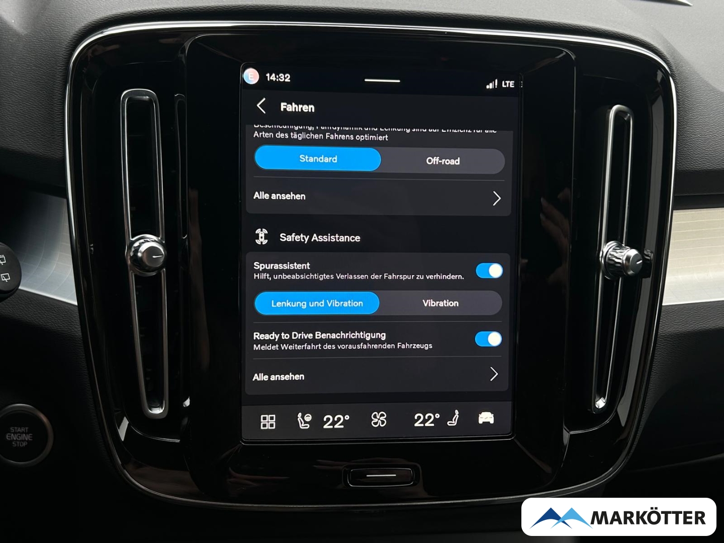 Fahrzeugabbildung Volvo XC40 B3 Core 2WD ACC/Kamera/LenkradH