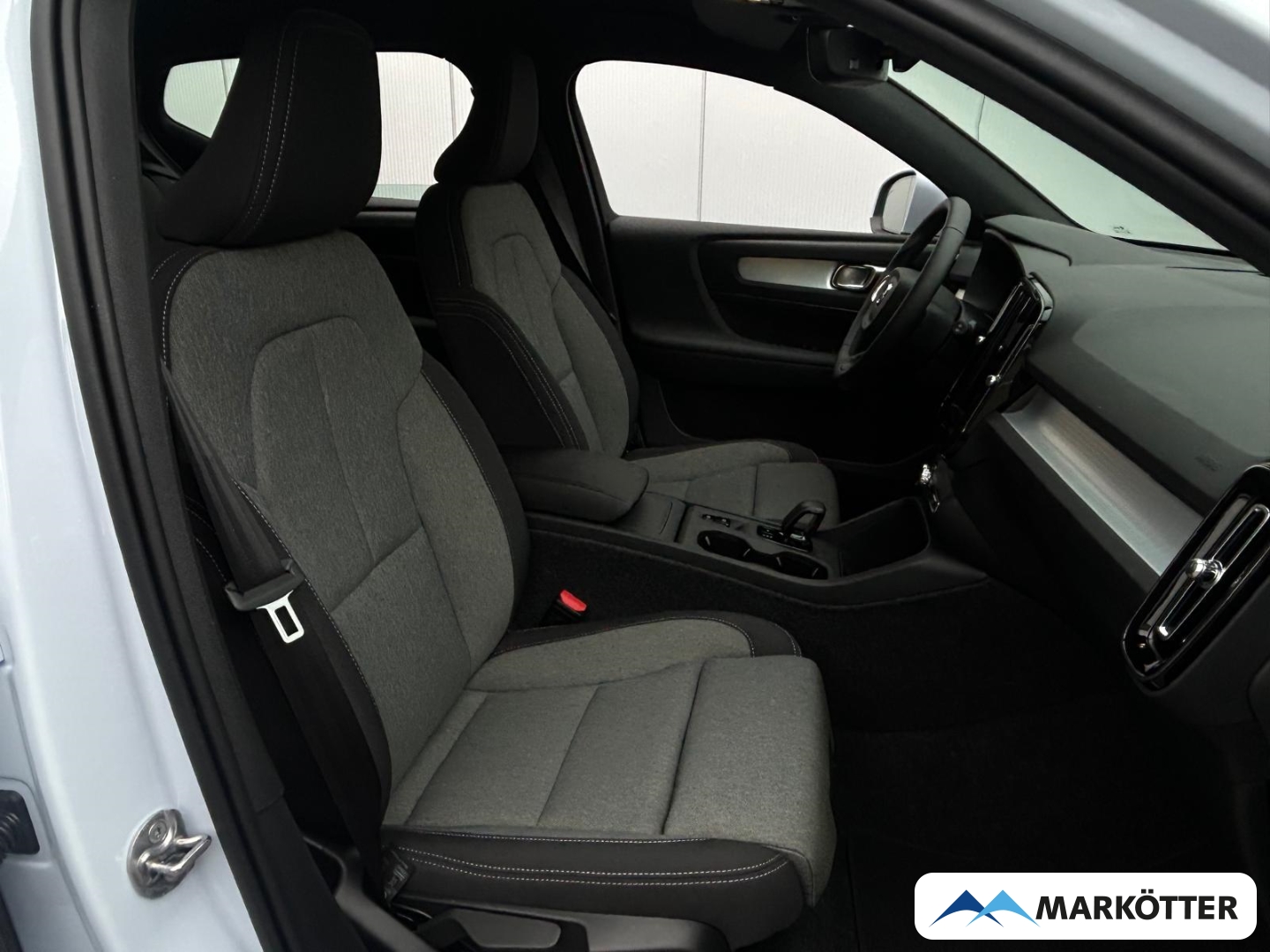 Fahrzeugabbildung Volvo XC40 B3 Core 2WD ACC/Kamera/LenkradH