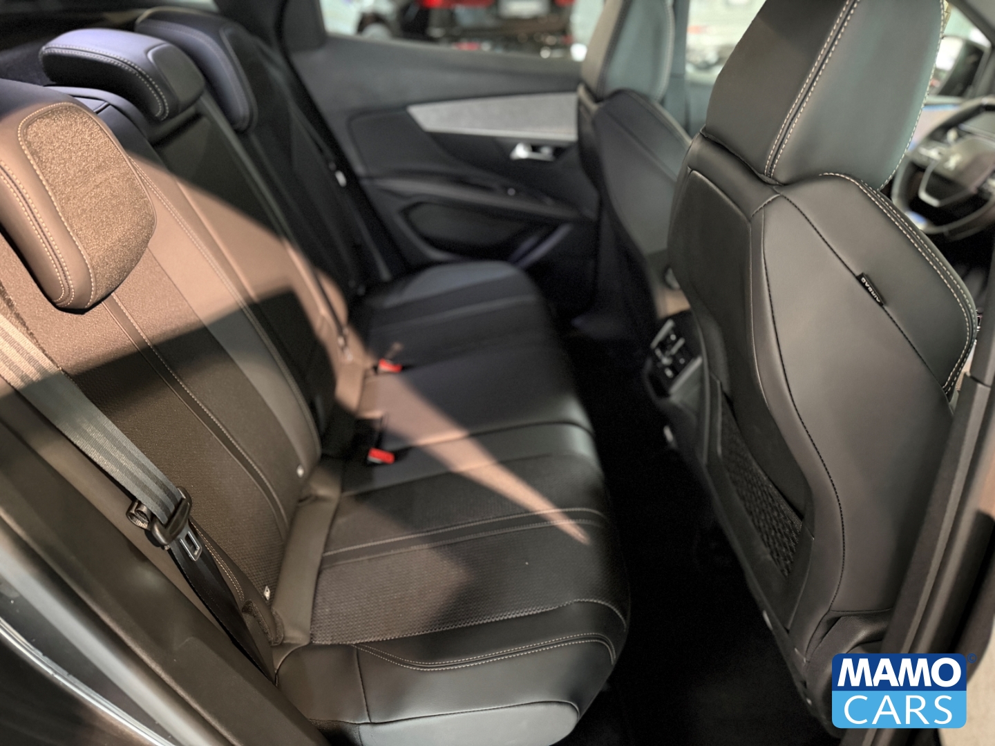 Fahrzeugabbildung Peugeot 3008 1.2 GT PureTech 130 ACC/BLIS/CAM/SHZ/APPLE