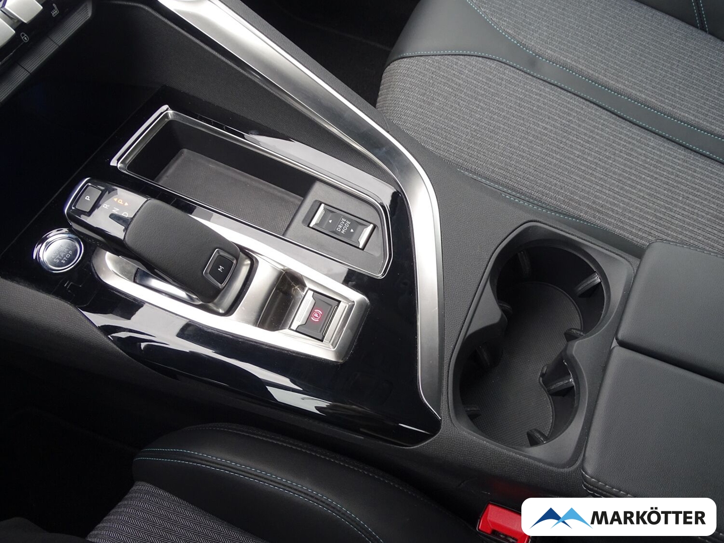 Fahrzeugabbildung Peugeot 3008 Allure Pack 1.5 BlueHDi Navi/GRA/ACC