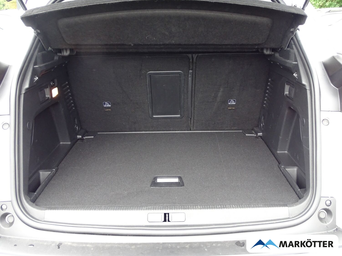 Fahrzeugabbildung Peugeot 3008 Allure Pack 1.5 BlueHDi Navi/GRA/ACC