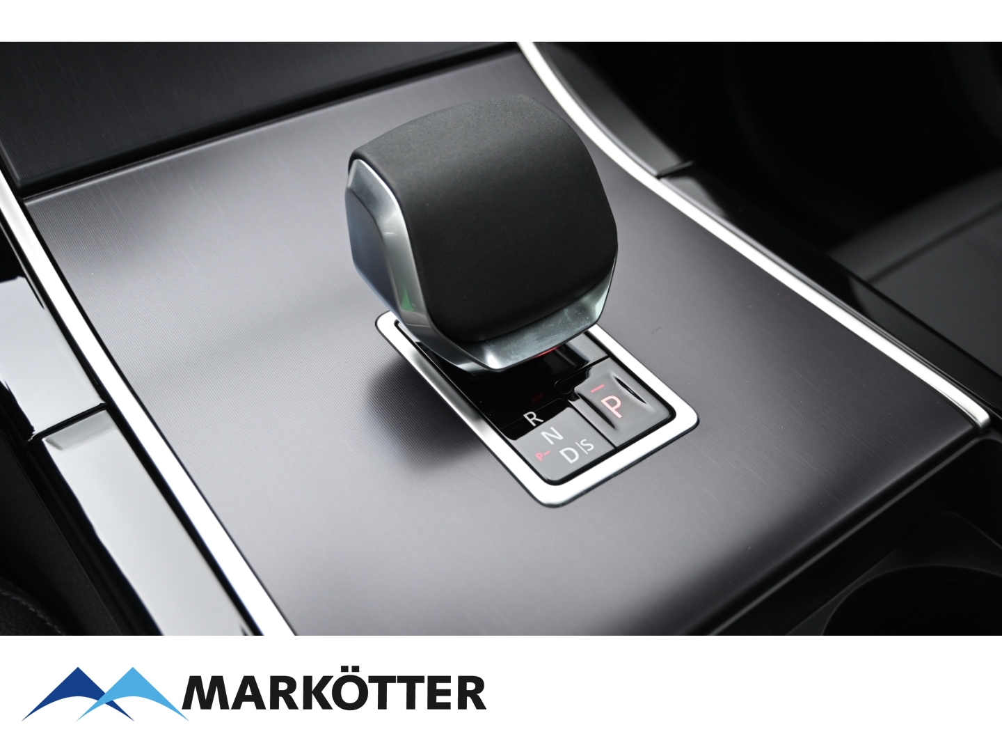 Fahrzeugabbildung Land Rover Range Rover Velar D300 Dynamic SE /S-Dach/Black-Pkt
