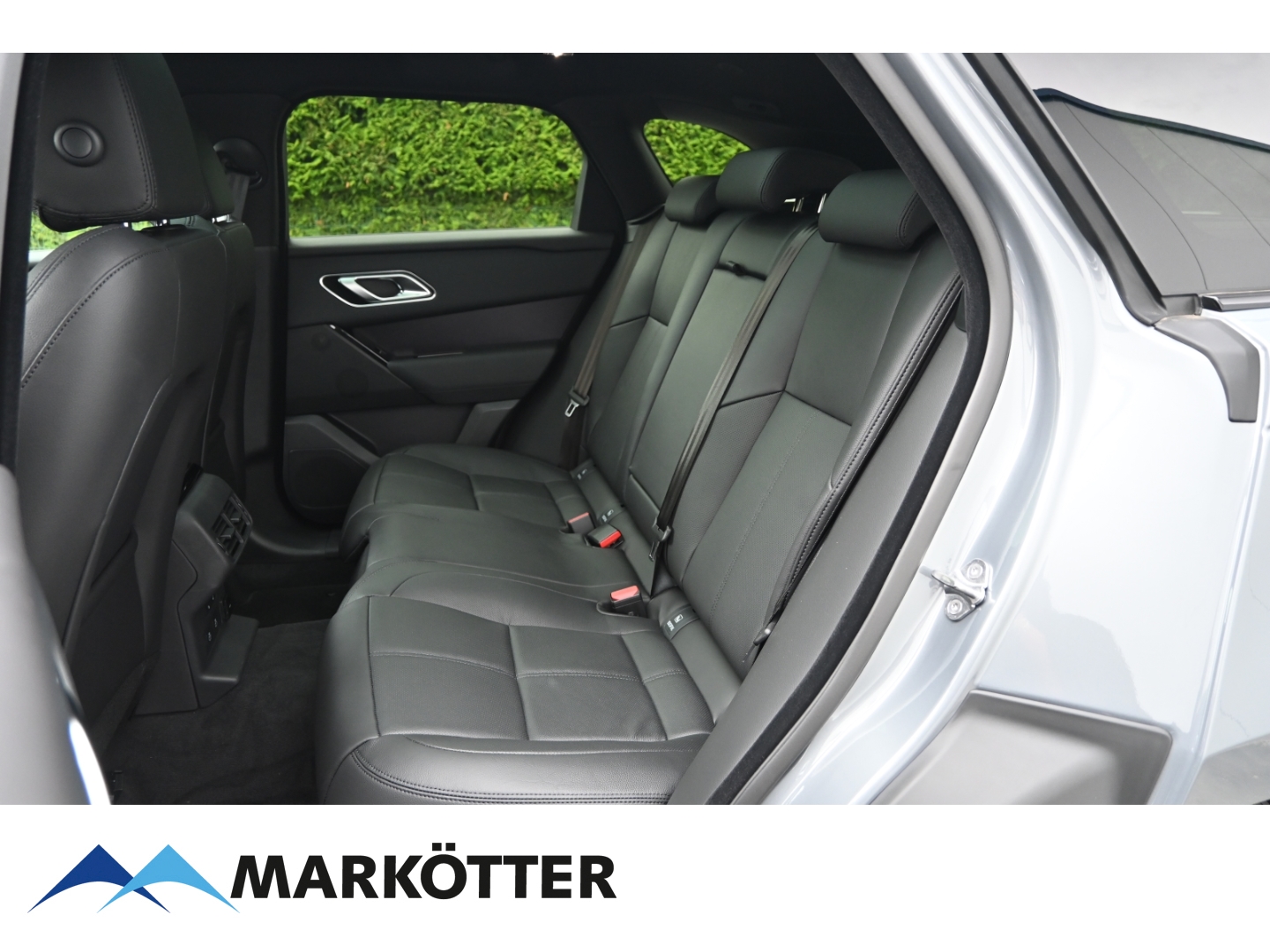 Fahrzeugabbildung Land Rover Range Rover Velar D300 Dynamic SE /S-Dach/Black-Pkt