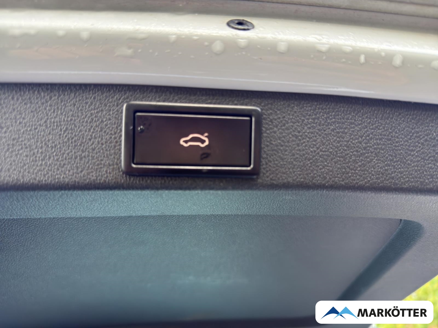 Fahrzeugabbildung SKODA Octavia Combi Clever/Navi/LED/PDC/E-Heckklappe