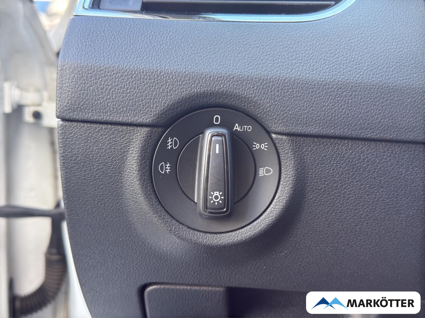Fahrzeugabbildung SKODA Octavia Combi Clever/Navi/LED/PDC/E-Heckklappe