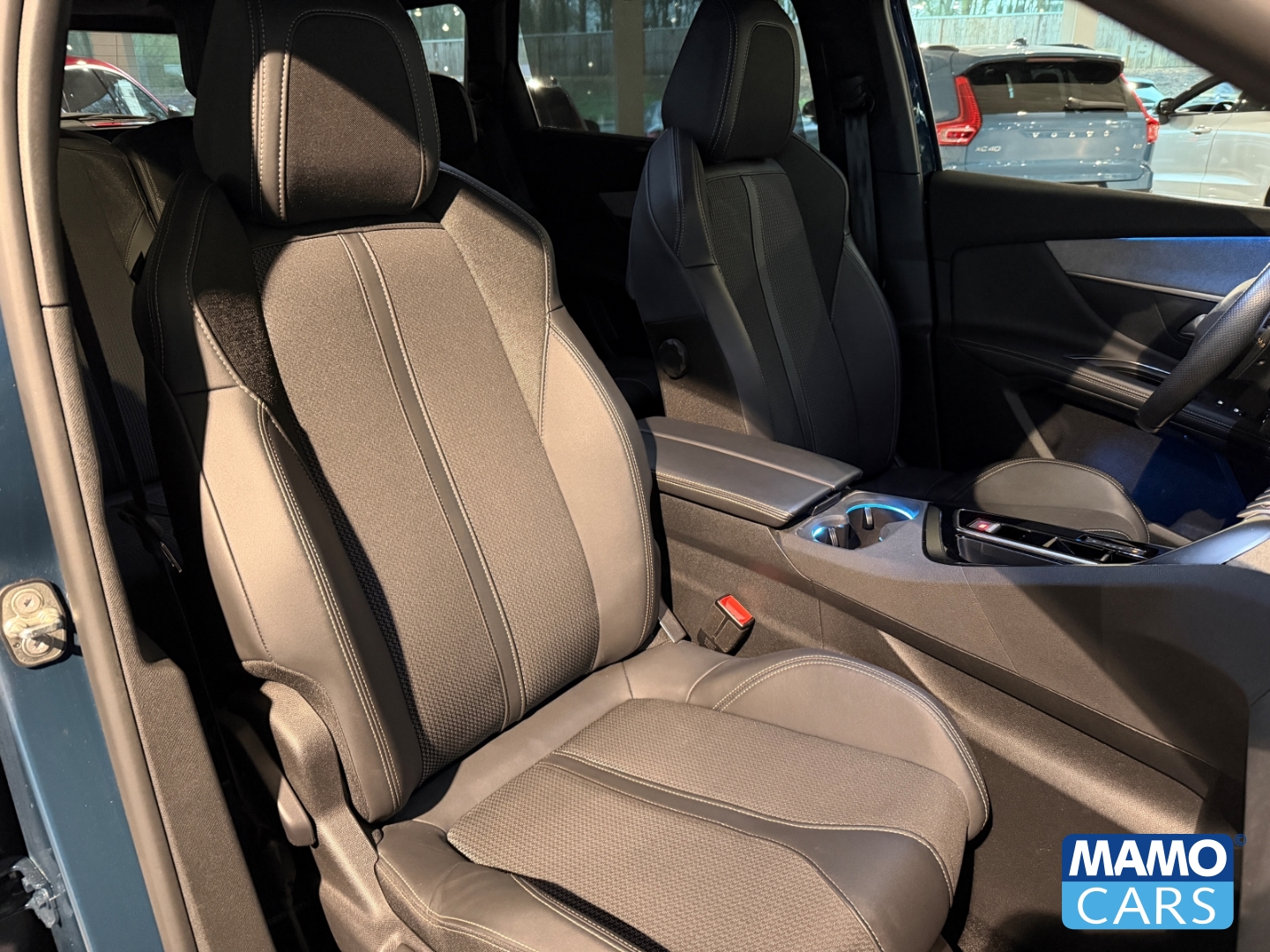 Fahrzeugabbildung Peugeot 5008 GT 7-Sitzer ACC/AHK/SHZ/NAVI/CAM/BLIS