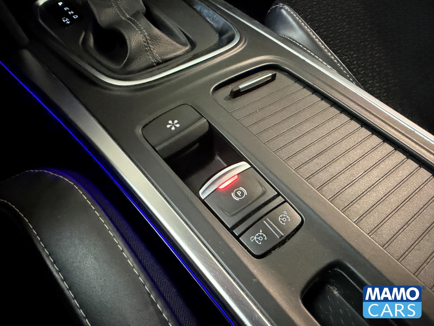 Fahrzeugabbildung Renault Megane IV Intens ACC/NAVI/SHZ/PDC/KLIMA